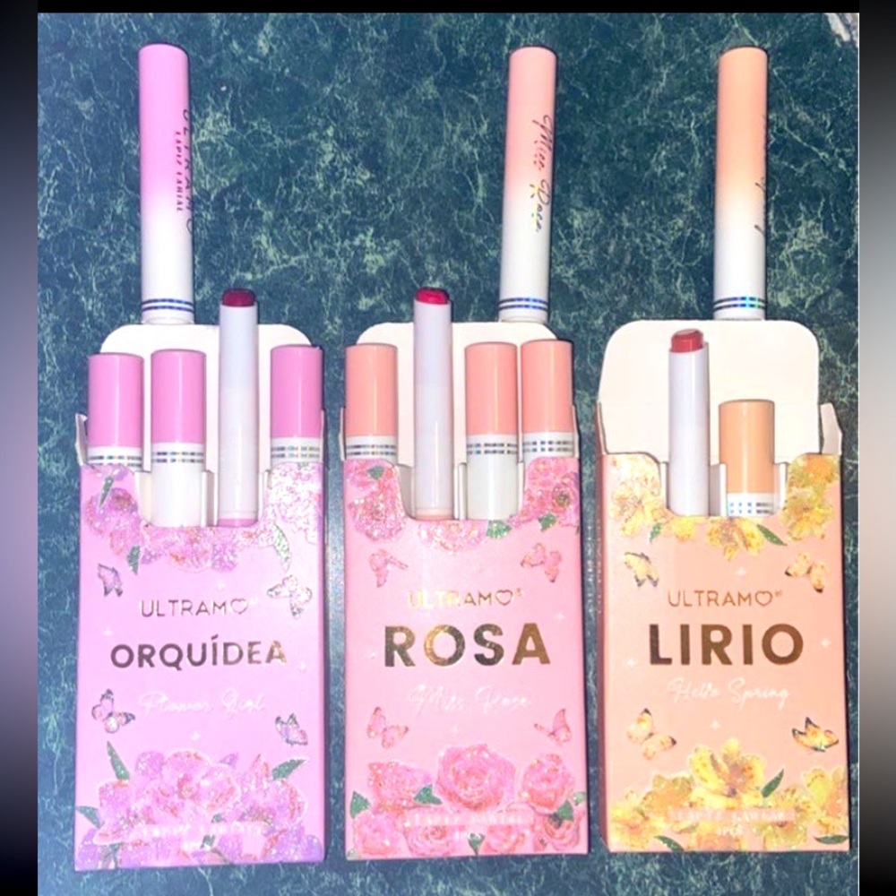Ultramo Cigarette Style Floral Lipsticks